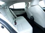 Lexus IS300h 2013 года (UK)
